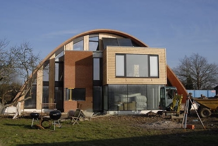 http://www.building.co.uk/Pictures/web/t/n/y/Crossway_eco_house_1.jpg