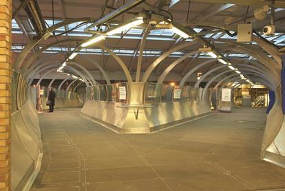 Farringdon station